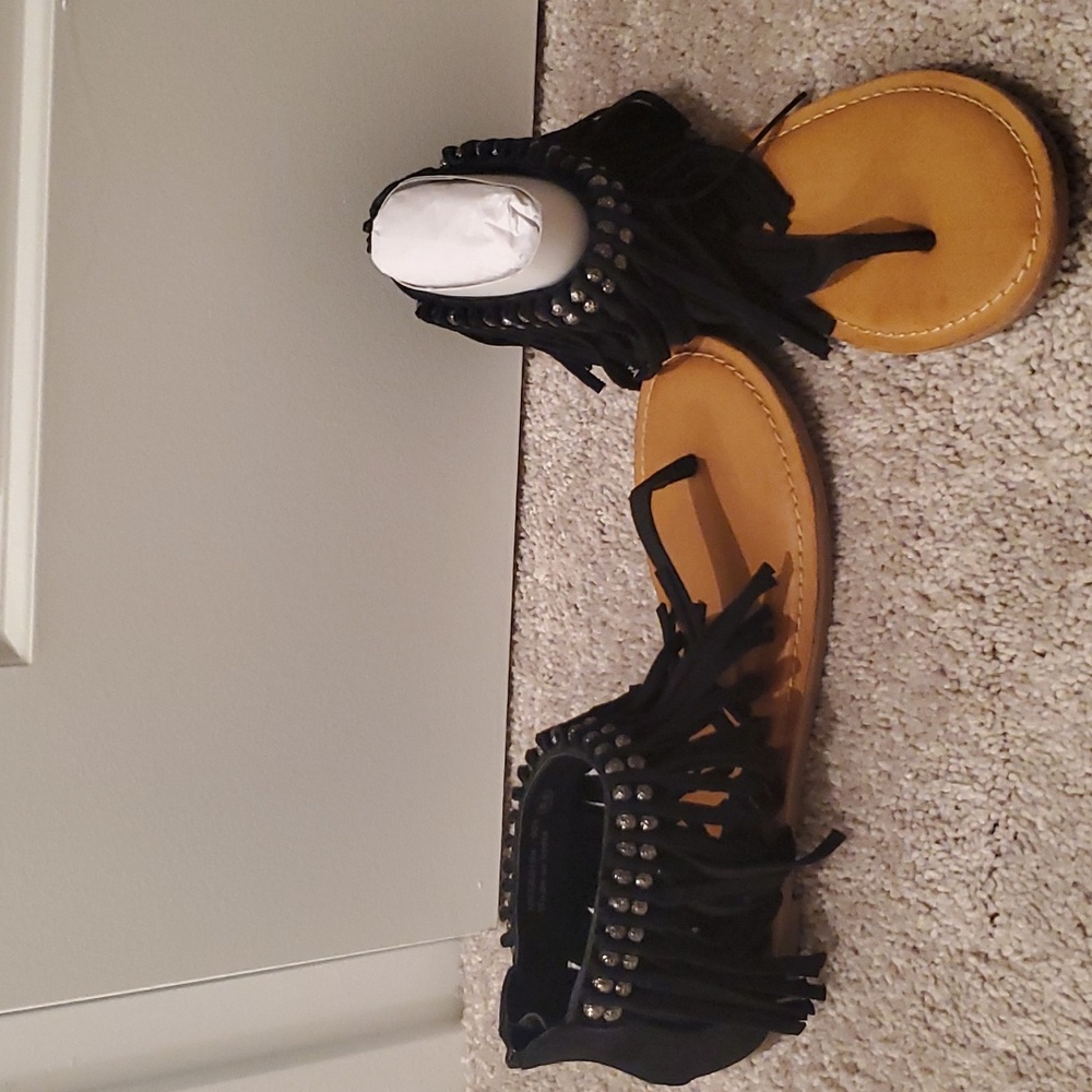 Moccasin black sandal